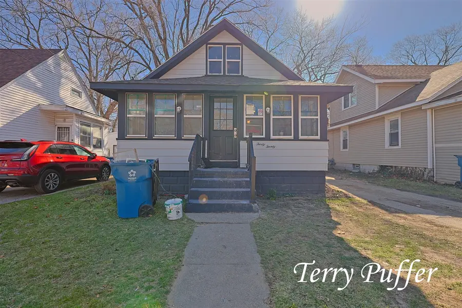 3020 Highland, Muskegon, MI 49444 - #2