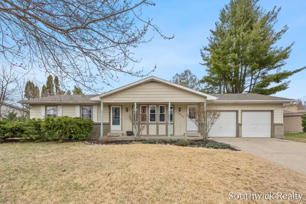 2549 Rockhill, Grand Rapids, MI 49525