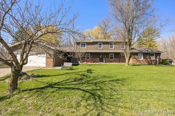 1555 Knapp, Grand Rapids, MI 49505