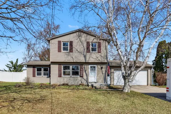2707 Sandalwood, Grand Rapids, MI 49525