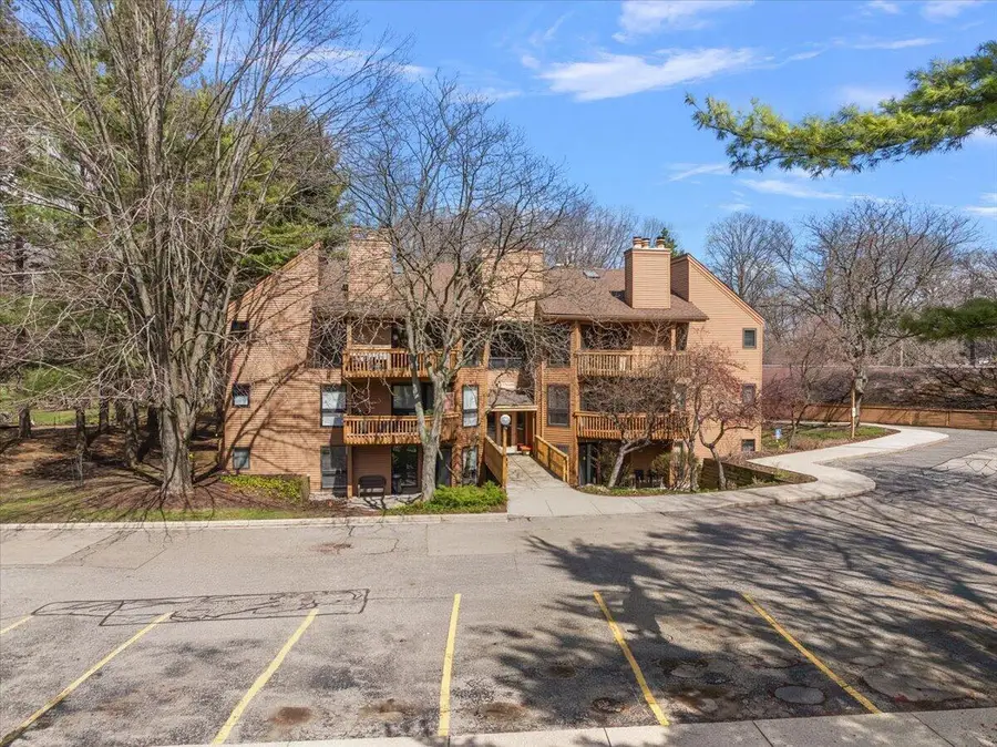 1296 Hillburn, Grand Rapids, MI 49504 - #2