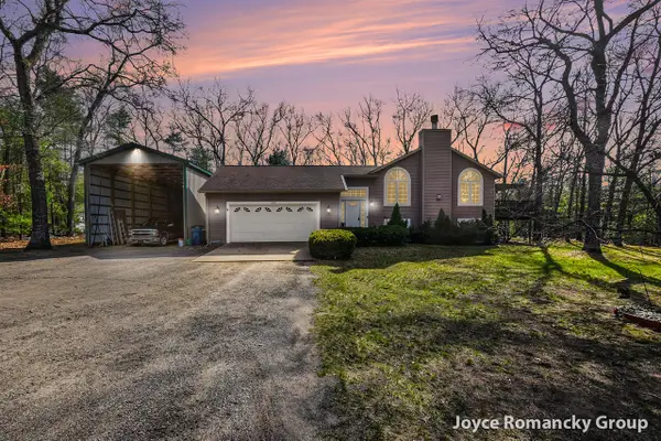 850 W White Lake, Twin Lake, MI 49457