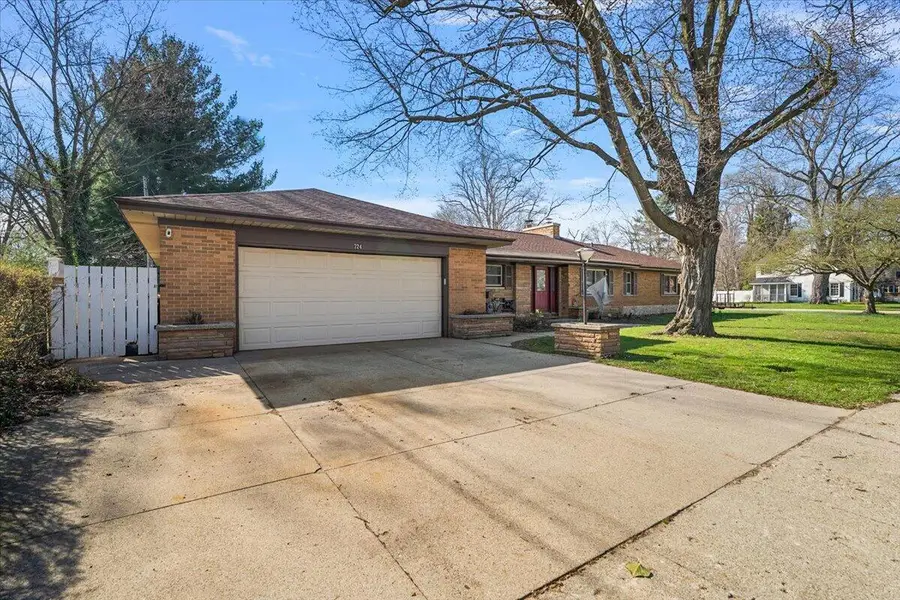 724 Columbia, Holland, MI 49423 - #3