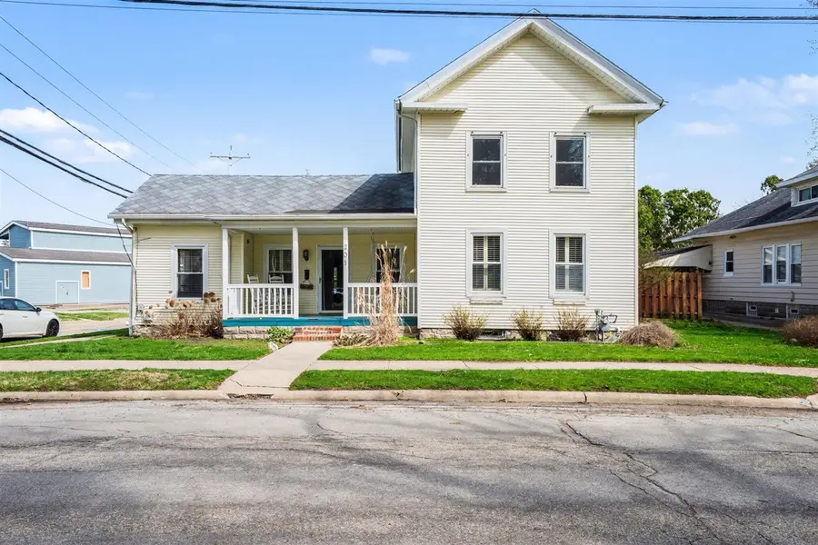 201 S Oak, Buchanan, MI 49107 - #2