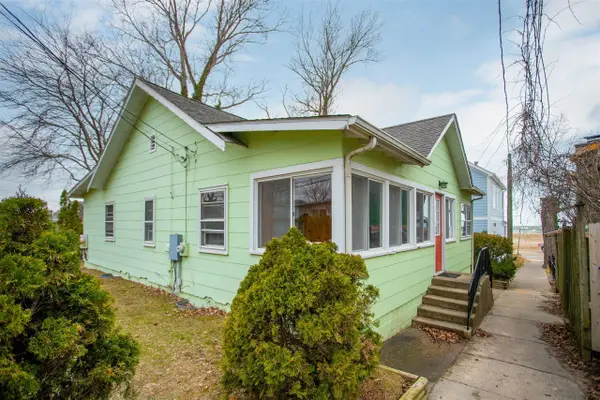 36.5 Lake Shore, South Haven, MI 49090