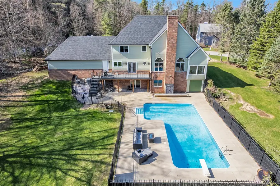 2750 Bayview, Pinckney, MI 48169 - #3