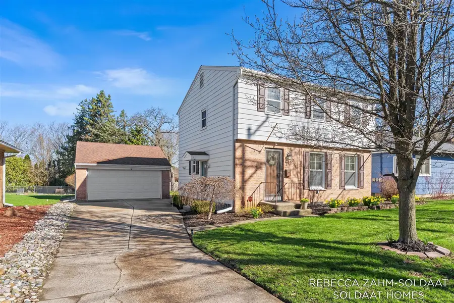 2457 Coit, Grand Rapids, MI 49505 - #3