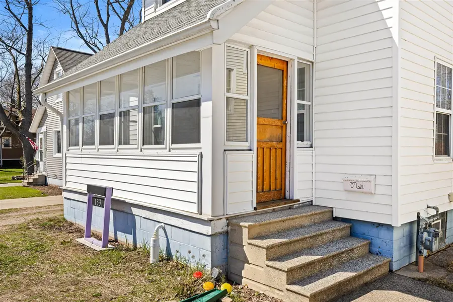 1331 Pennoyer, Grand Haven, MI 49417 - #2