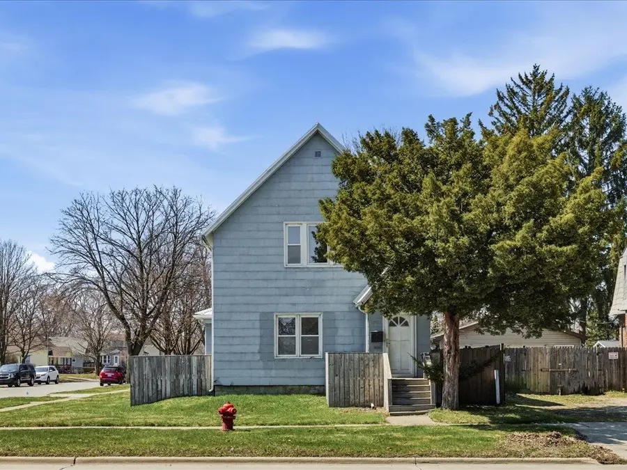 1803 10th, Port Huron, MI 48060 - #2