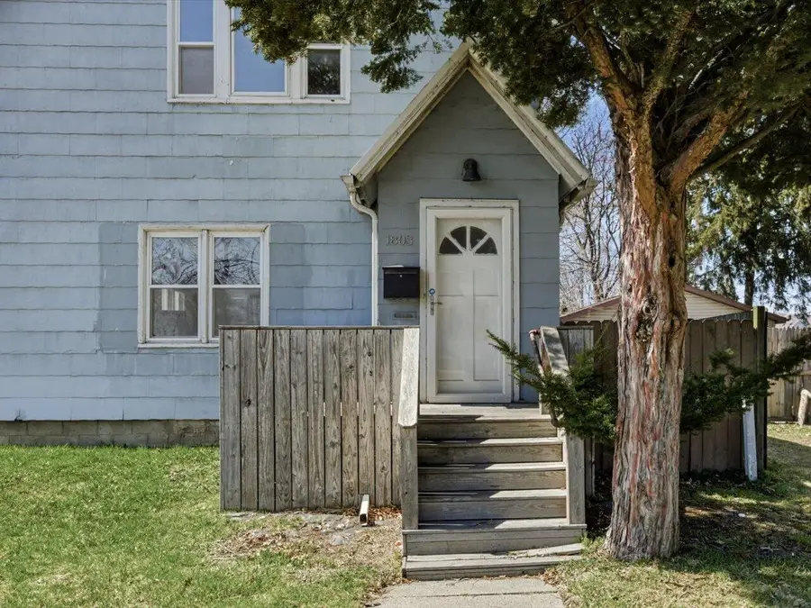 1803 10th, Port Huron, MI 48060 - #3