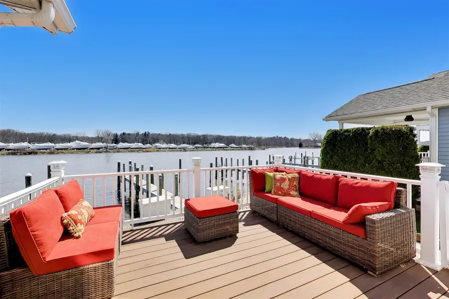 425 Island Pointe, Saint Joseph, MI 49085 - #3