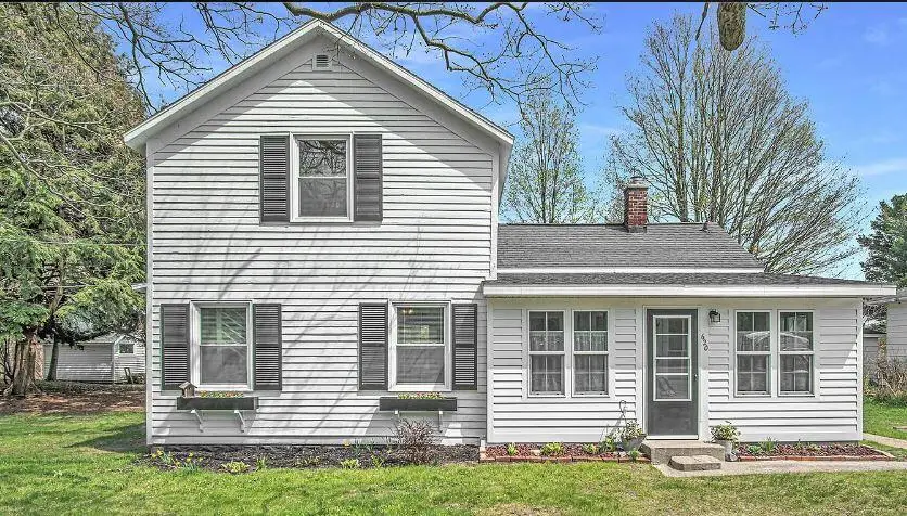 620 N Lakeshore, Ludington, MI 49431 - #1