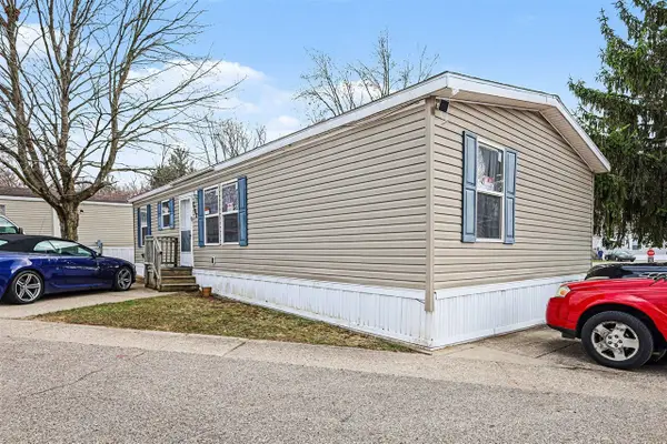 2762 Regina #338, Wyoming, MI 49519
