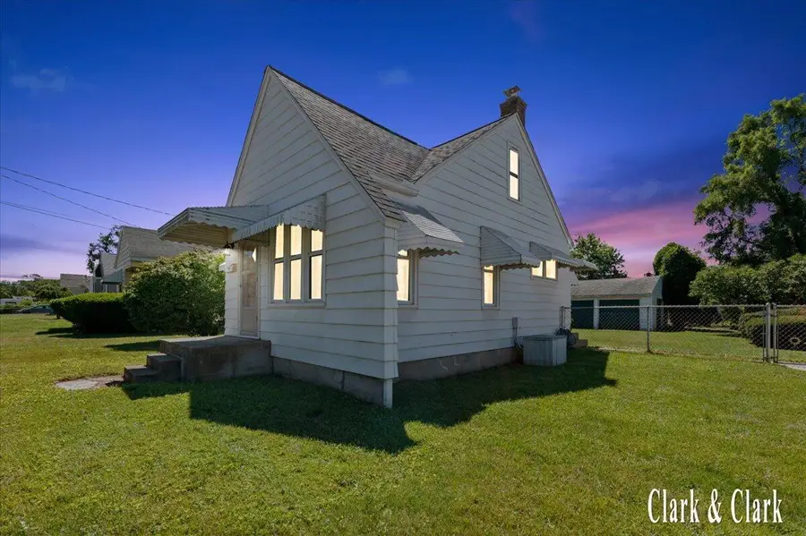 40 41st, Grand Rapids, MI 49548 - #2