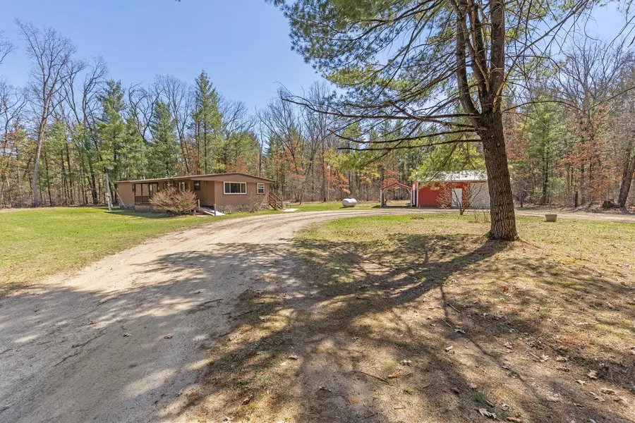 21161 W Gates, Reynolds, MI 49329 - #2