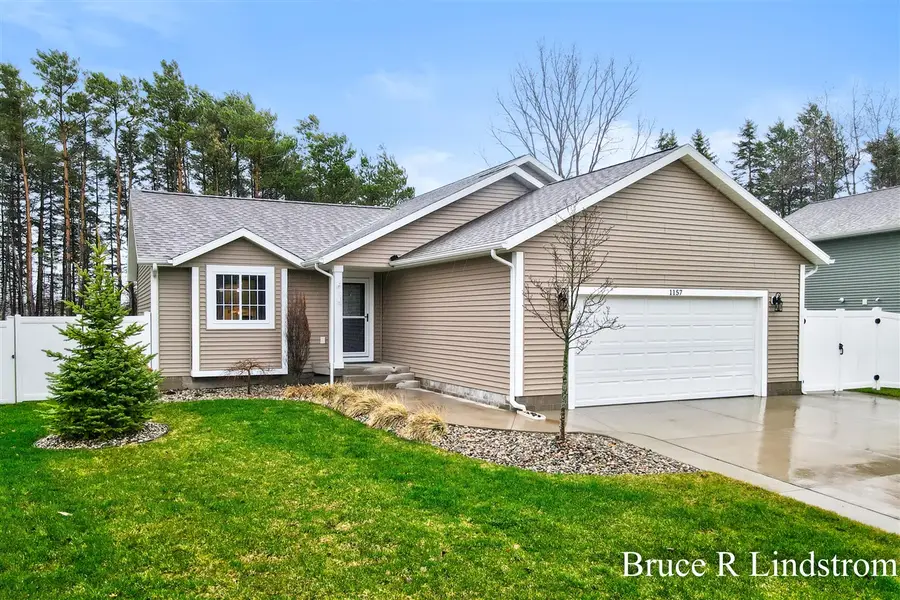 1157 Spruce Pointe, Whitehall, MI 49461 - #2