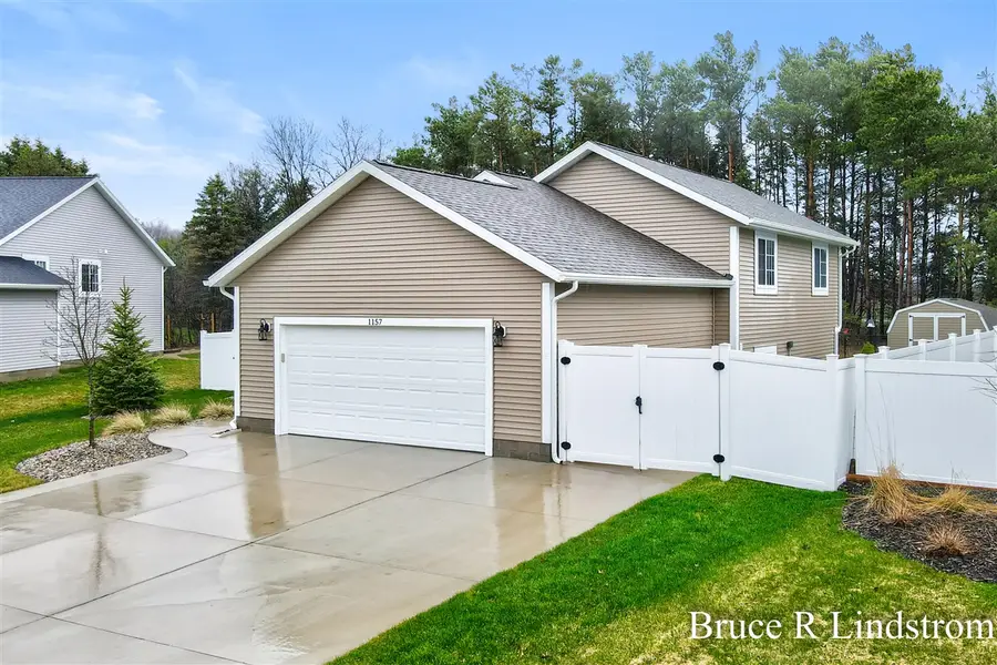 1157 Spruce Pointe, Whitehall, MI 49461 - #3