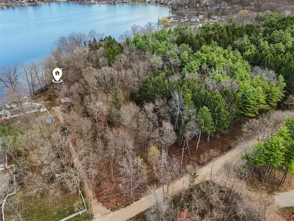 11790 Lakeway, Plainwell, MI 49080