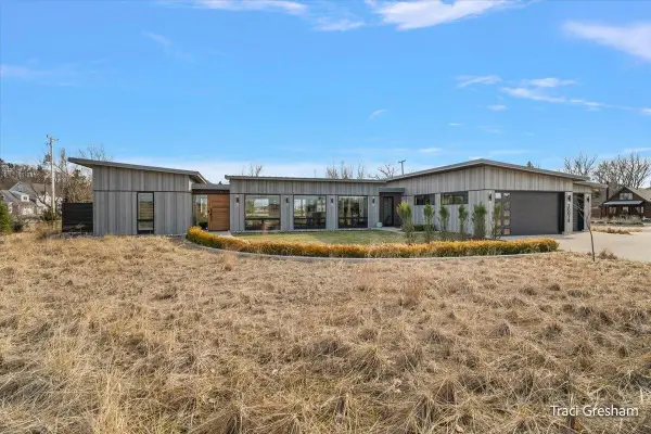 20028 North Shore, Spring Lake, MI 49456