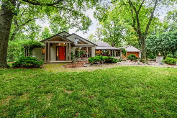 2301 S State, Saint Joseph, MI 49085