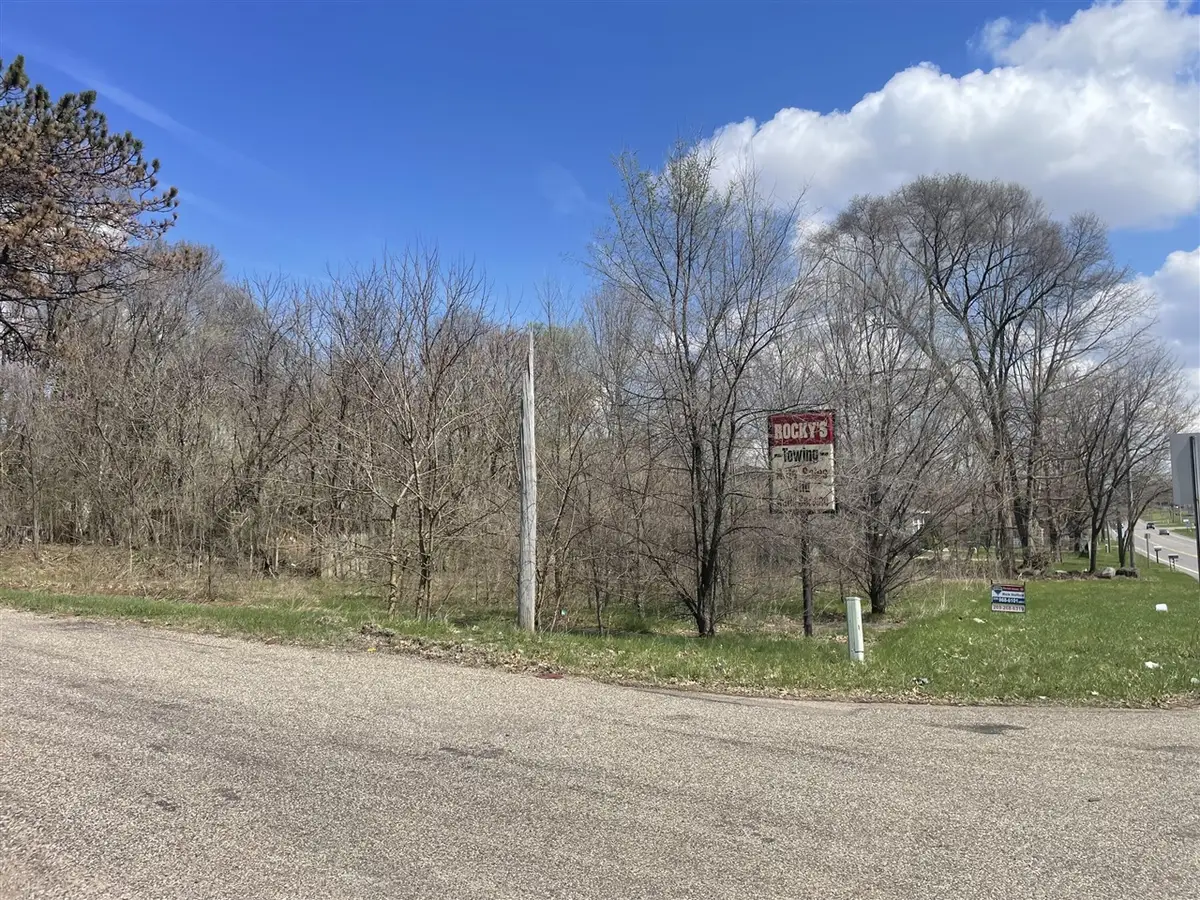 E Michigan, Battle Creek, MI 49014 - #1