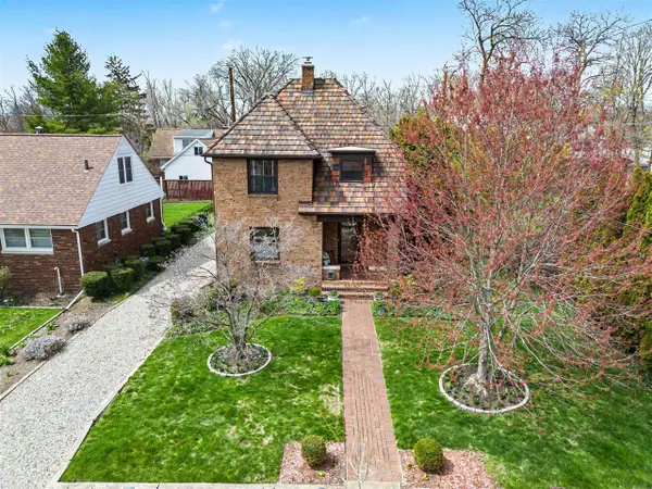 1432 Ardmoor, Ann Arbor, MI 48103