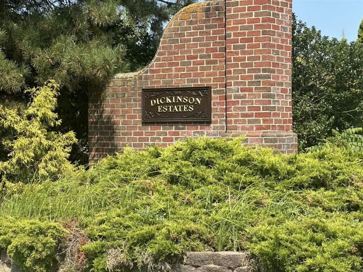 5141 Dickinson Estates, Saint Joseph, MI 49085 - #1