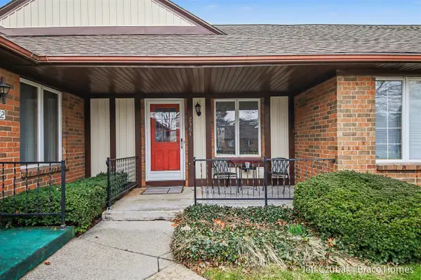 2364 Radcliff Village, Grand Rapids, MI 49546