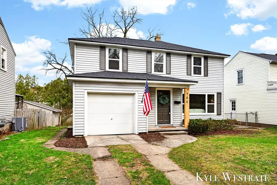 744 Grand, Grand Rapids, MI 49503 - #2