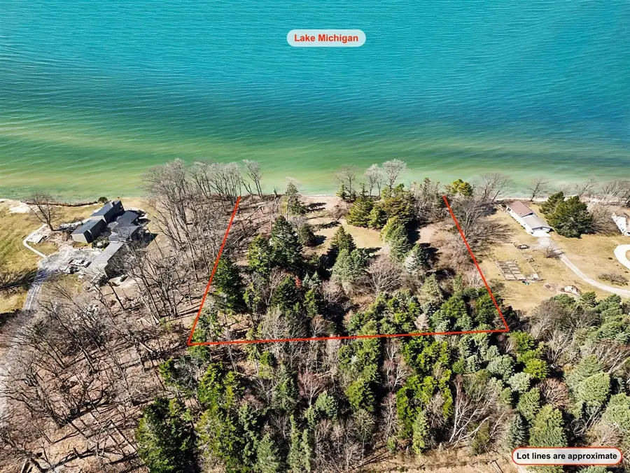 4973 S Lakeshore, Ludington, MI 49431 - #2