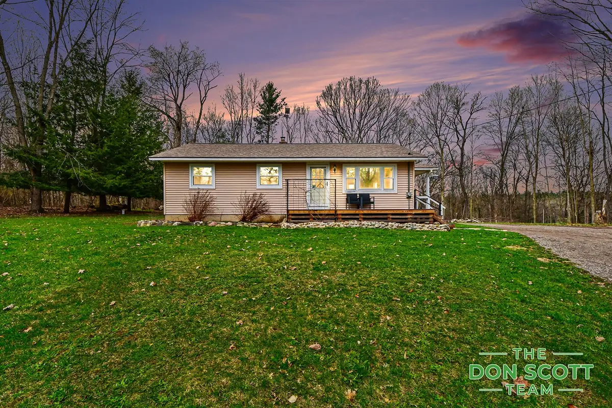 2589 Rector, Rockford, MI 49341 - #1