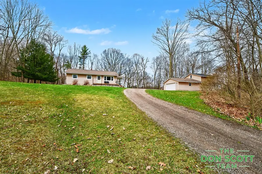 2589 Rector, Rockford, MI 49341 - #2