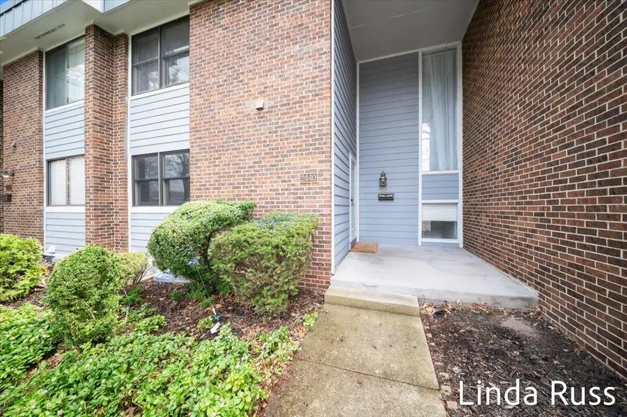 2440 E Collier, Grand Rapids, MI 49546 - #2