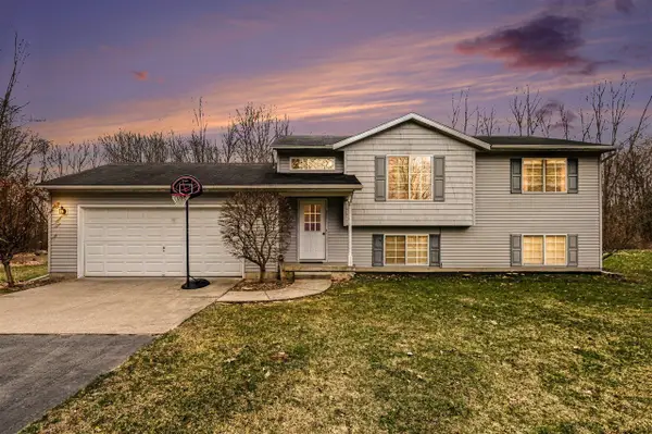 7460 15 Mile, Cedar Springs, MI 49319
