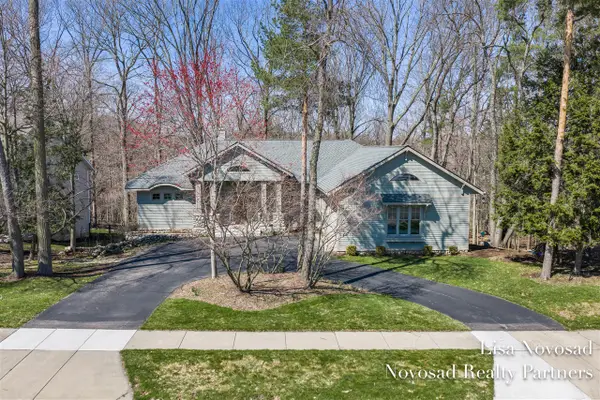 2301 Longmeadow, Grand Rapids, MI 49504