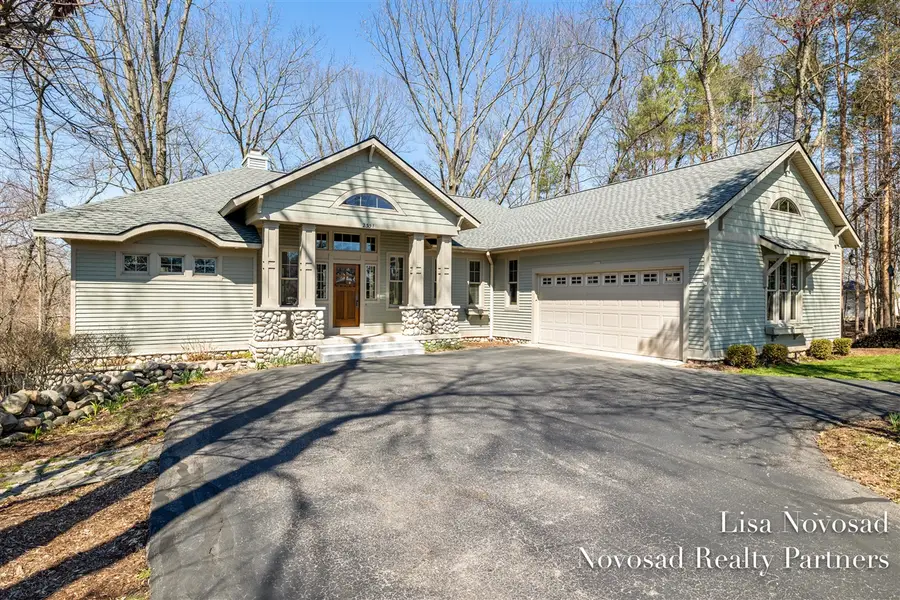 2301 Longmeadow, Grand Rapids, MI 49504 - #2