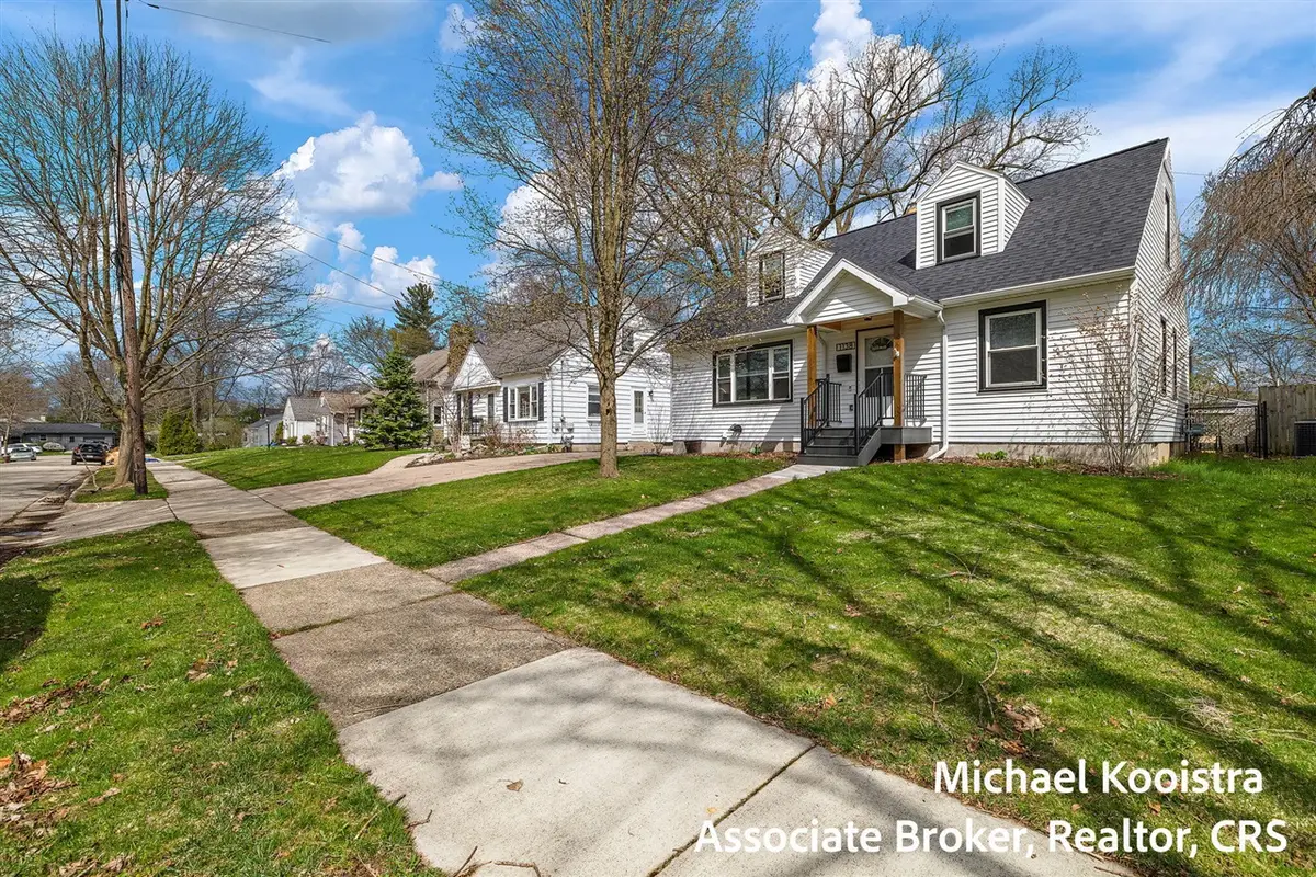 1138 Orchard, East Grand Rapids, MI 49506 - #1