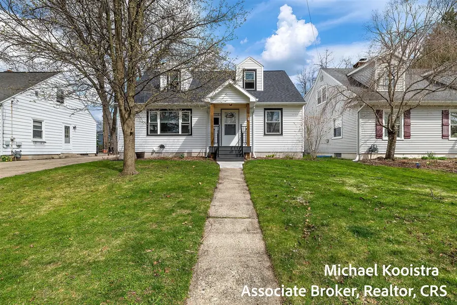 1138 Orchard, East Grand Rapids, MI 49506 - #3