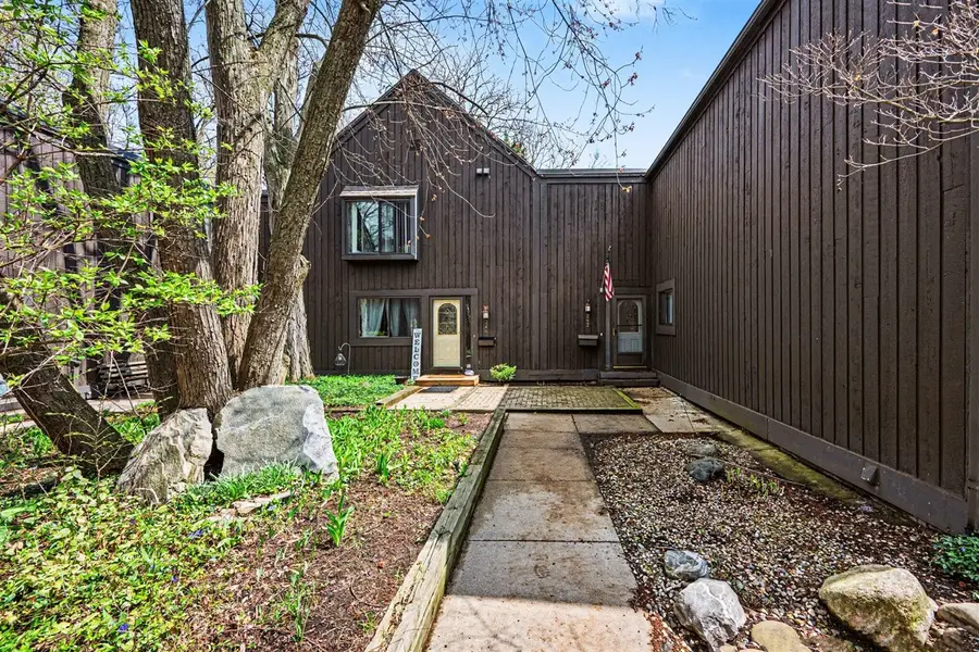 242 Dunbarton, Kalamazoo, MI 49006 - #2