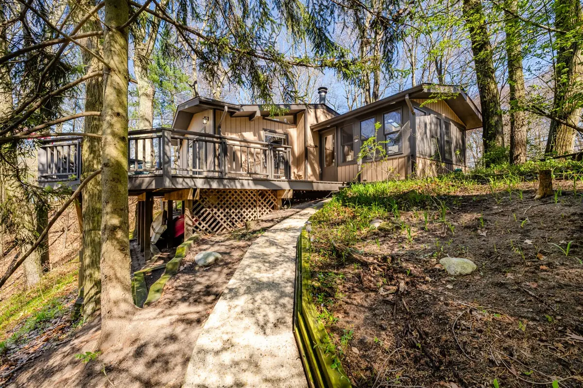 28310 Shorewood, Covert, MI 49043 - #1