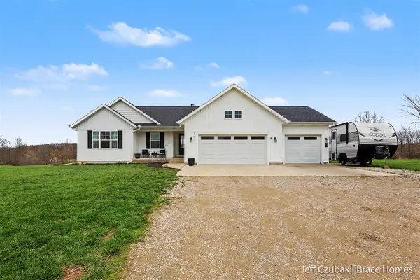 703 140th, Wayland, MI 49348