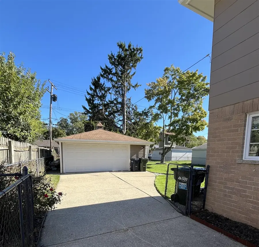 11423 Delvin, Sterling Heights, MI 48314 - #2