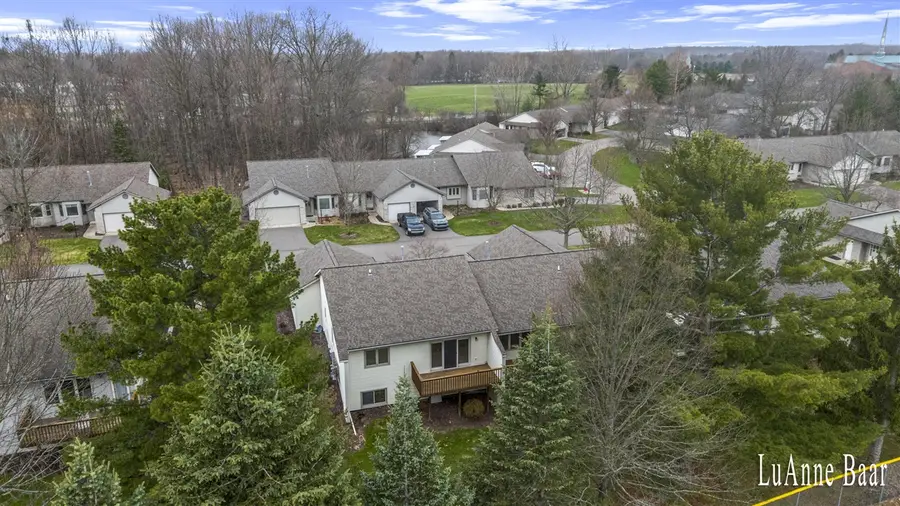 2502 Falcon Pointe, Grand Rapids, MI 49534 - #2