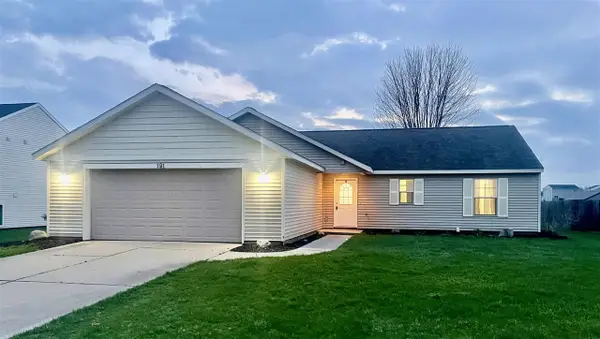 191 Sweet Meadow, Kent City, MI 49330