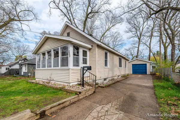 255 Holly, Wyoming, MI 49548