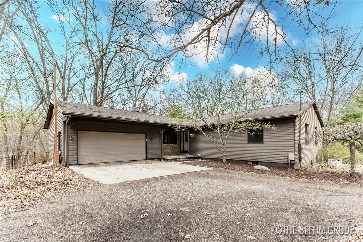 540 Auburn, Ada, MI 49301 - #1