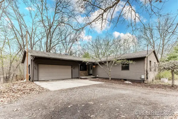 540 Auburn, Ada, MI 49301