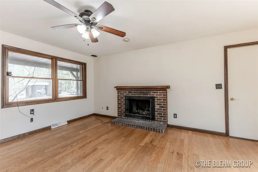 540 Auburn, Ada, MI 49301 - #3