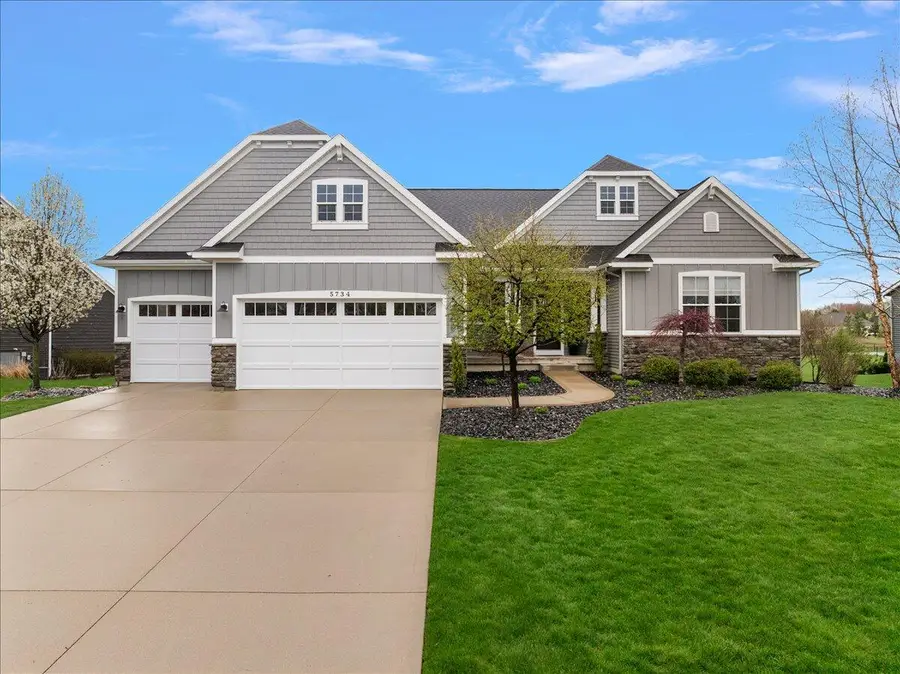 5734 Stonebridge, Grandville, MI 49418 - #3