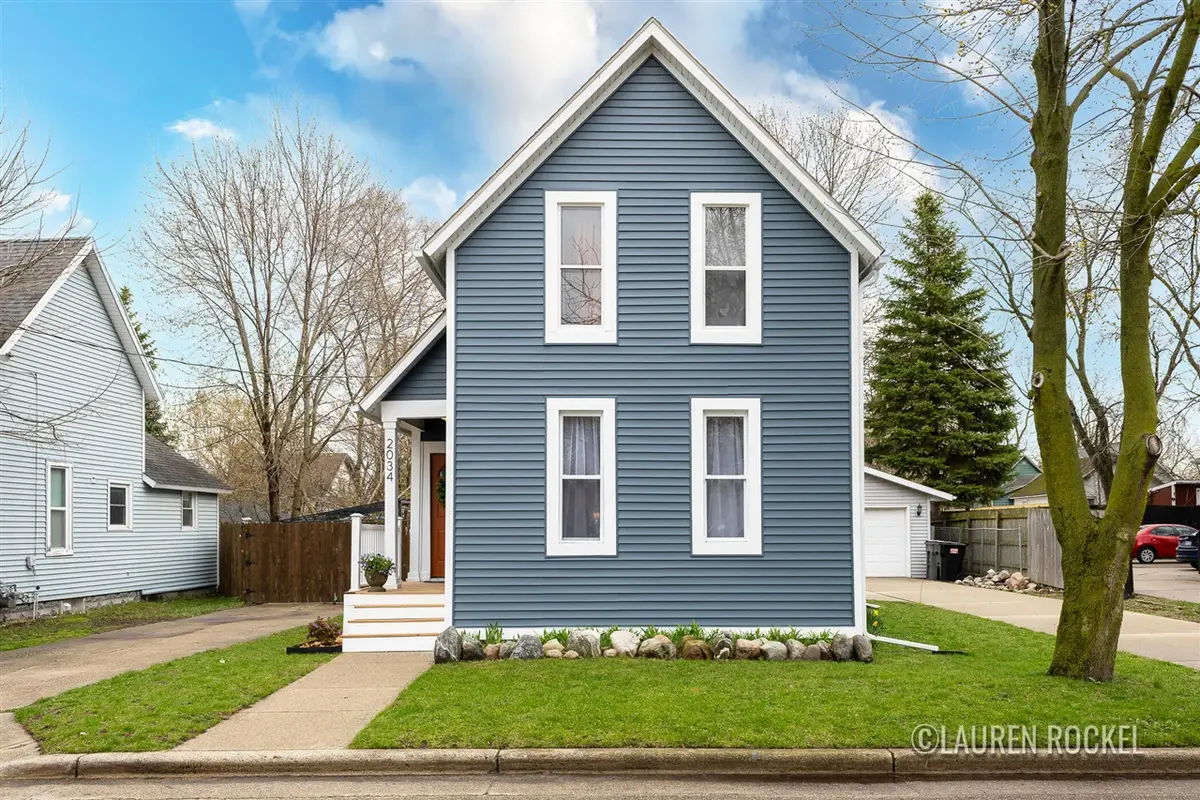 2034 Roos, Wyoming, MI 49509 - #1